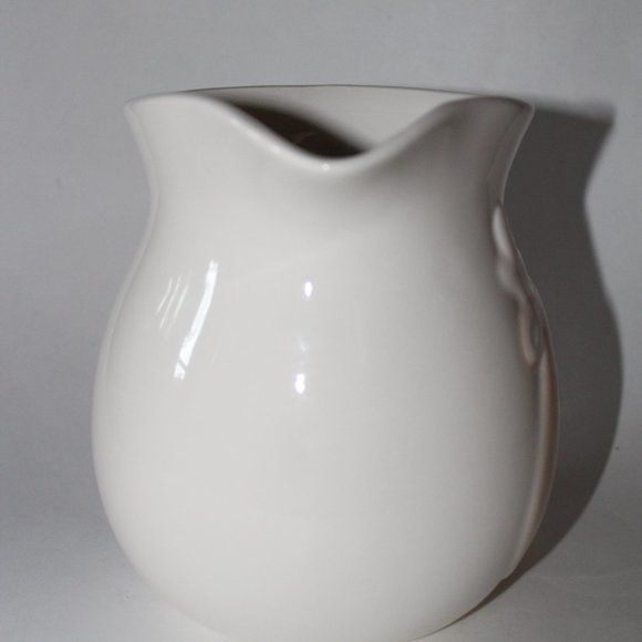 Debi Lilly Reindeer Ceramic Pitcher 2 Qtr. - Picture 2 of 4